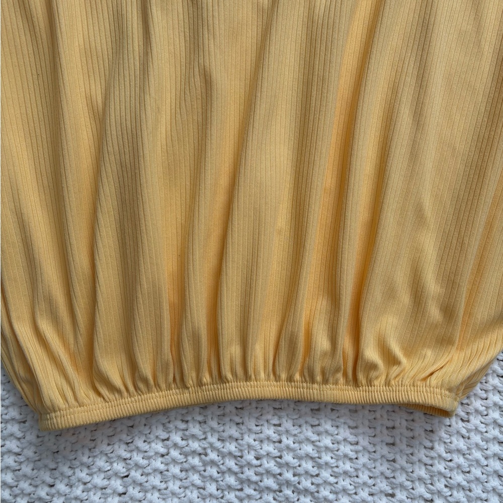 NWOT Yellow Ribbed Short Sleeve with Cinching at Bottom - Picture 2 of 3